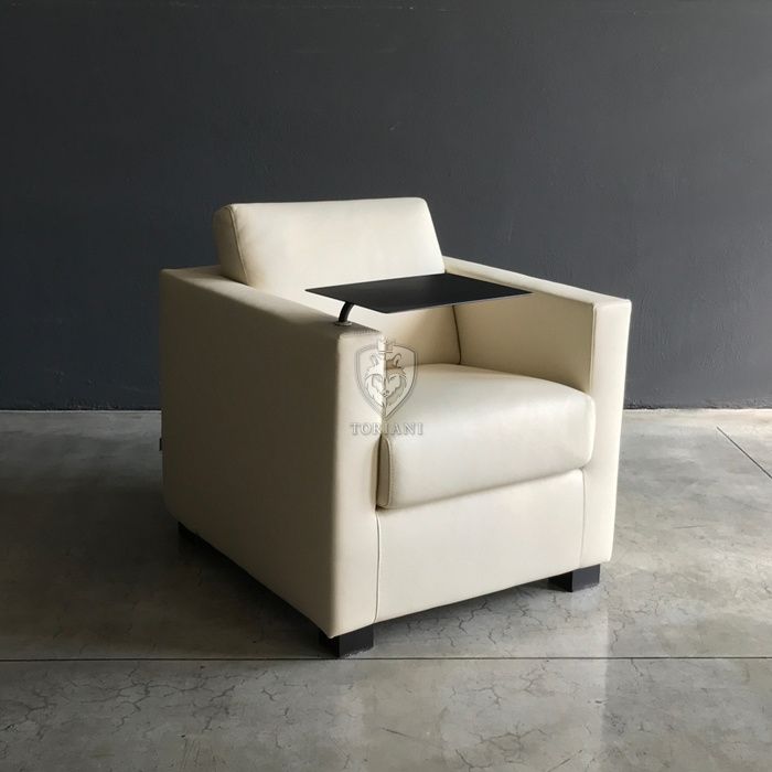 Кресло Marelli Cubic 01 в салоне Toriani