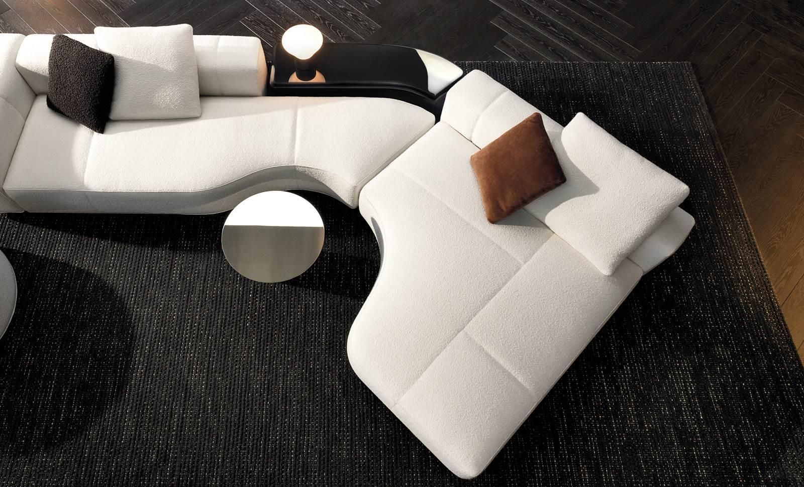 Диван Minotti Yves 7 в салоне Toriani