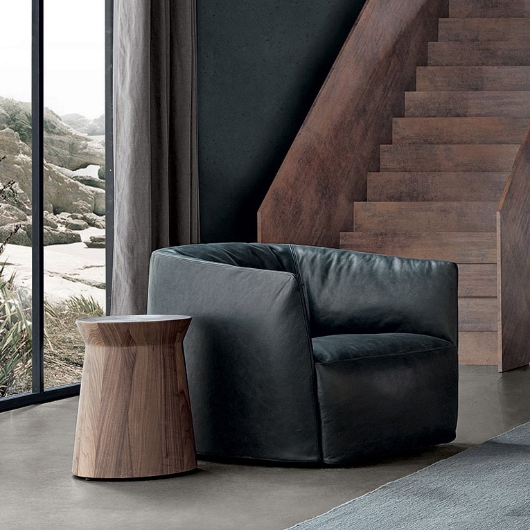 Кресло Poliform SANTA MONICA SMPL780F в салоне Toriani