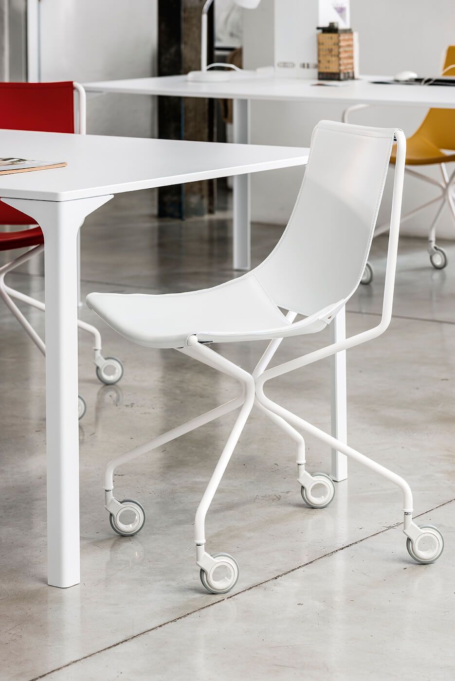 Офисный стул Apelle Art. S1000D0