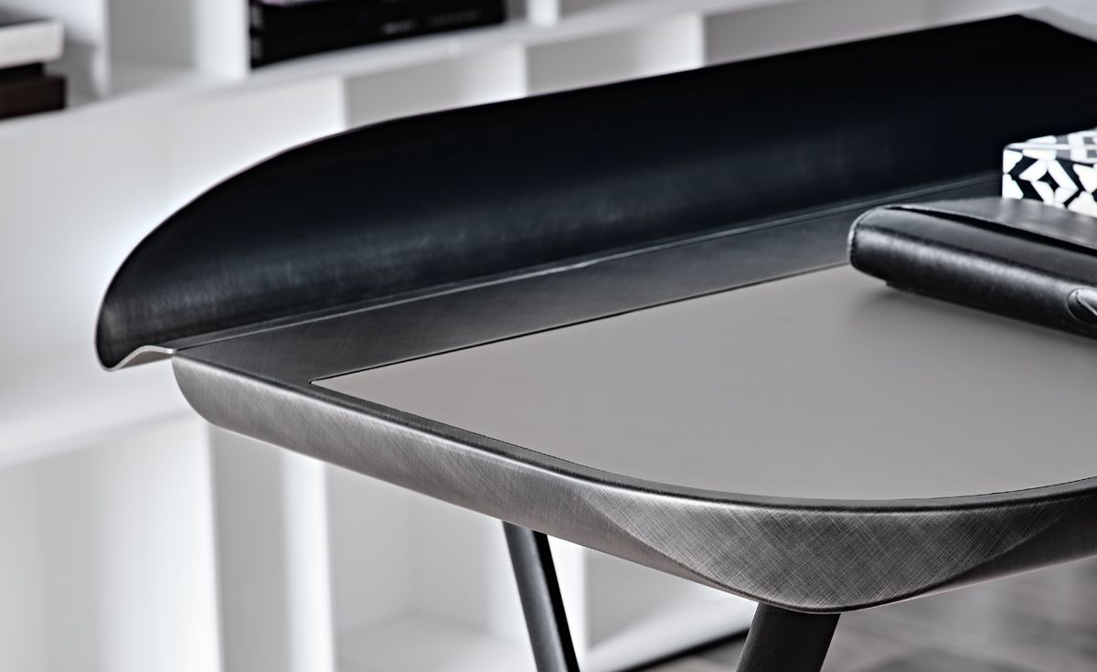 Письменный стол COCOON Leather Cattelan Italia